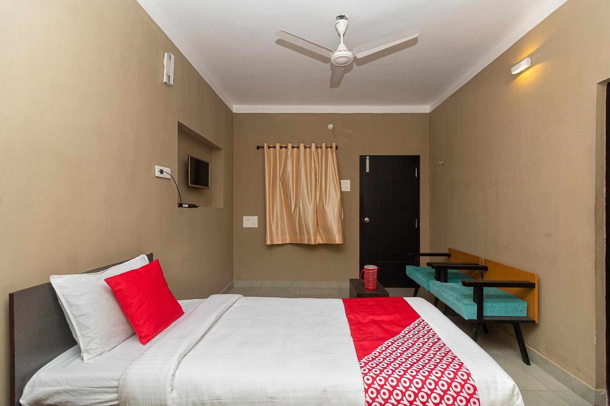Oyo Green Hills Villa Kuttalam  Exterior photo